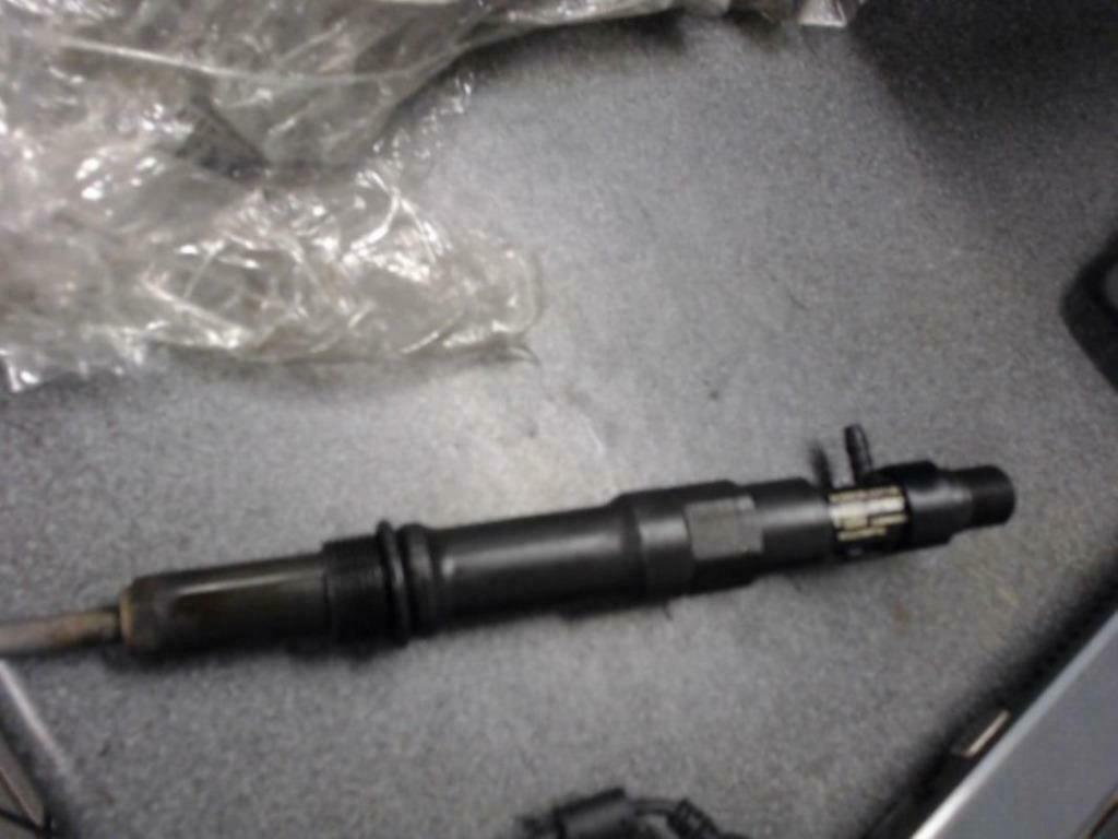 injecteur  ford  ejdr00402z delphi, Enlèvement ou Envoi, Utilisé, Ford