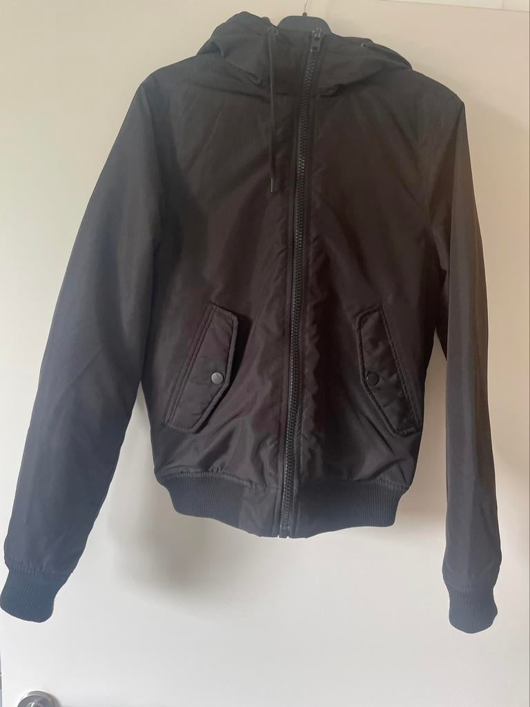 Veste d'hiver pour garçon xs, Enfants & Bébés, Enlèvement ou Envoi, Comme neuf, Manteau