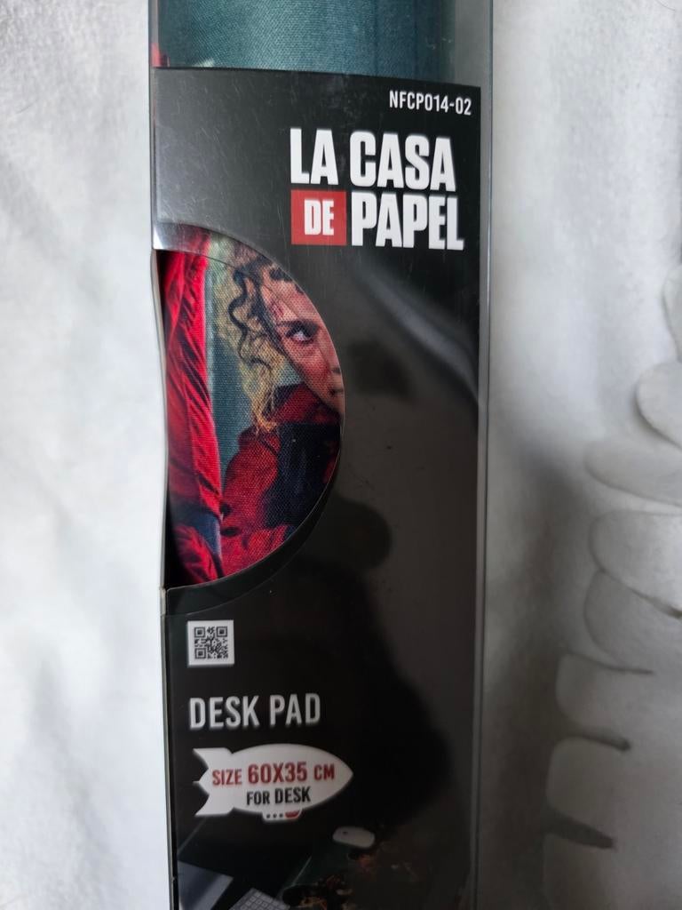 Casa de Papel toetsenbord en muismat Nine