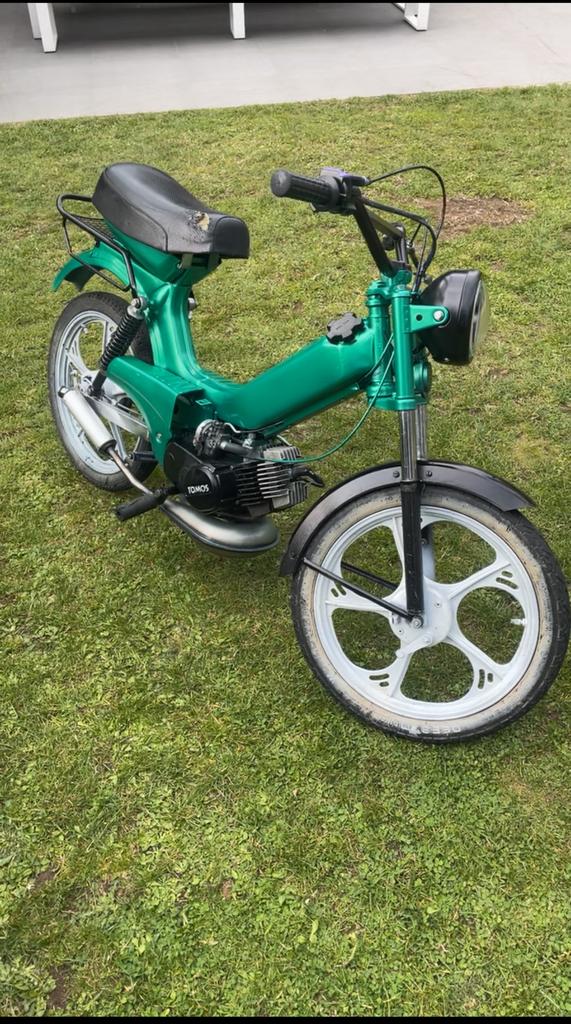 Tomos 50cc A klasse onbegrenst, Fietsen en Brommers, Ophalen, Zo goed als nieuw