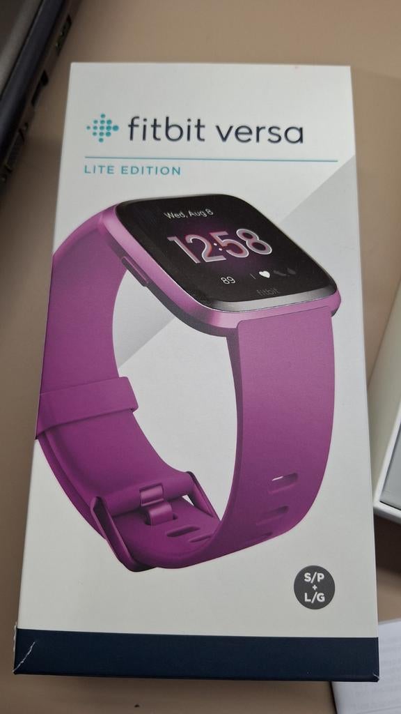 Fitbit versa lite wegens overstap naar Sense, Handtassen en Accessoires, Sporthorloges, Ophalen, Gebruikt