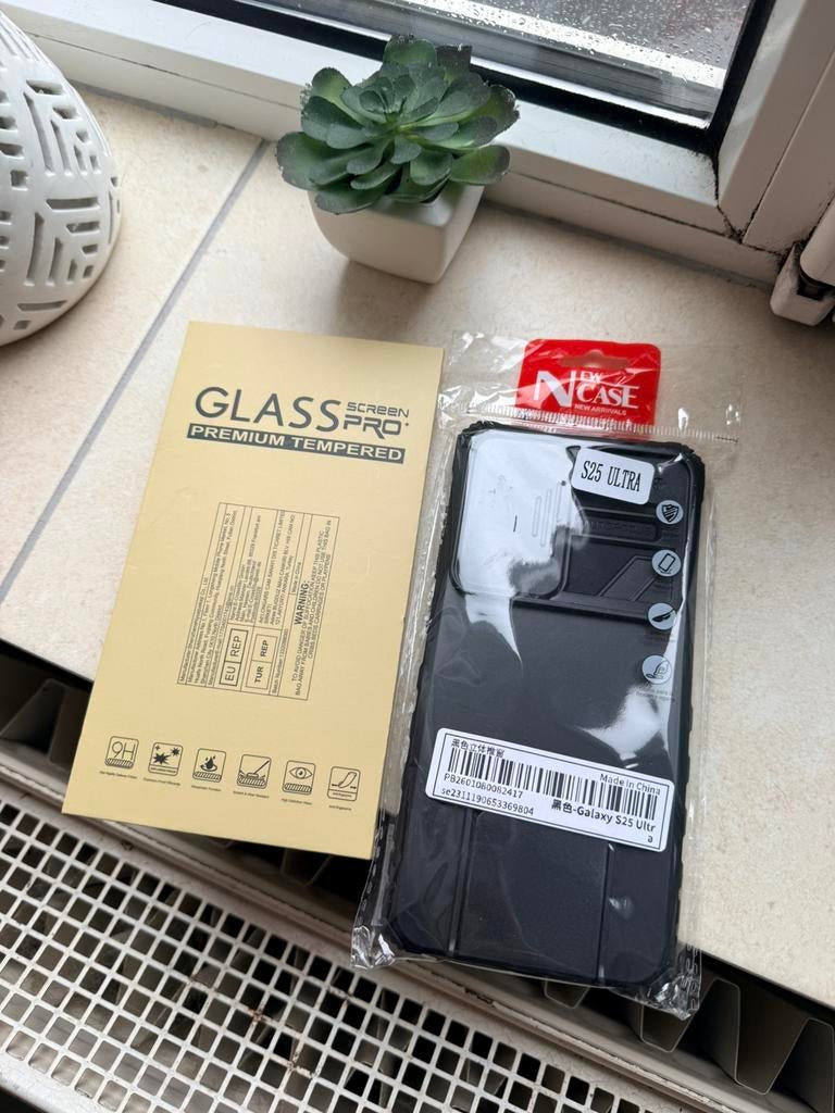 Coque + verre trempé samsung S25 ultra, Télécoms, Téléphonie mobile | Samsung, Enlèvement, Comme neuf
