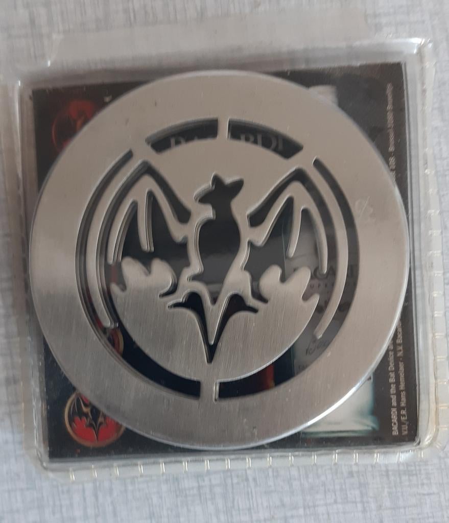 3 sous-verres à rhum Bacardi, Enlèvement ou Envoi, Comme neuf