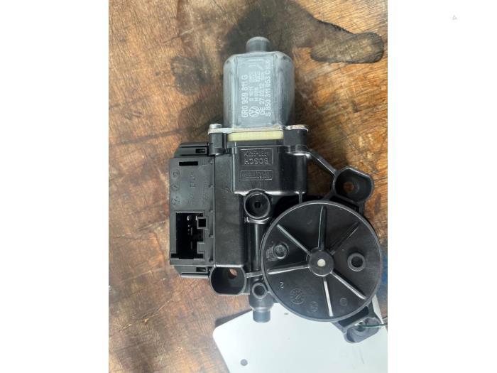 Moteur de vitre portière d'un Volkswagen Polo, Enlèvement ou Envoi, 3 mois de garantie, Utilisé, Volkswagen