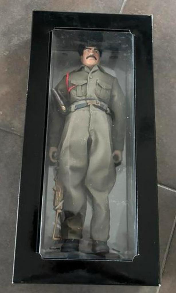 1/6 figuur Saddam Hoessein/Hussein - Most Wanted II, Enlèvement ou Envoi