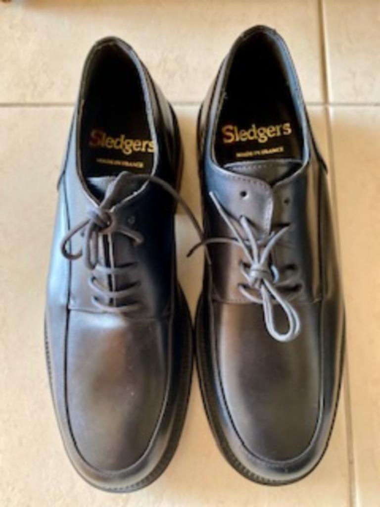 Chaussures homme, Enlèvement