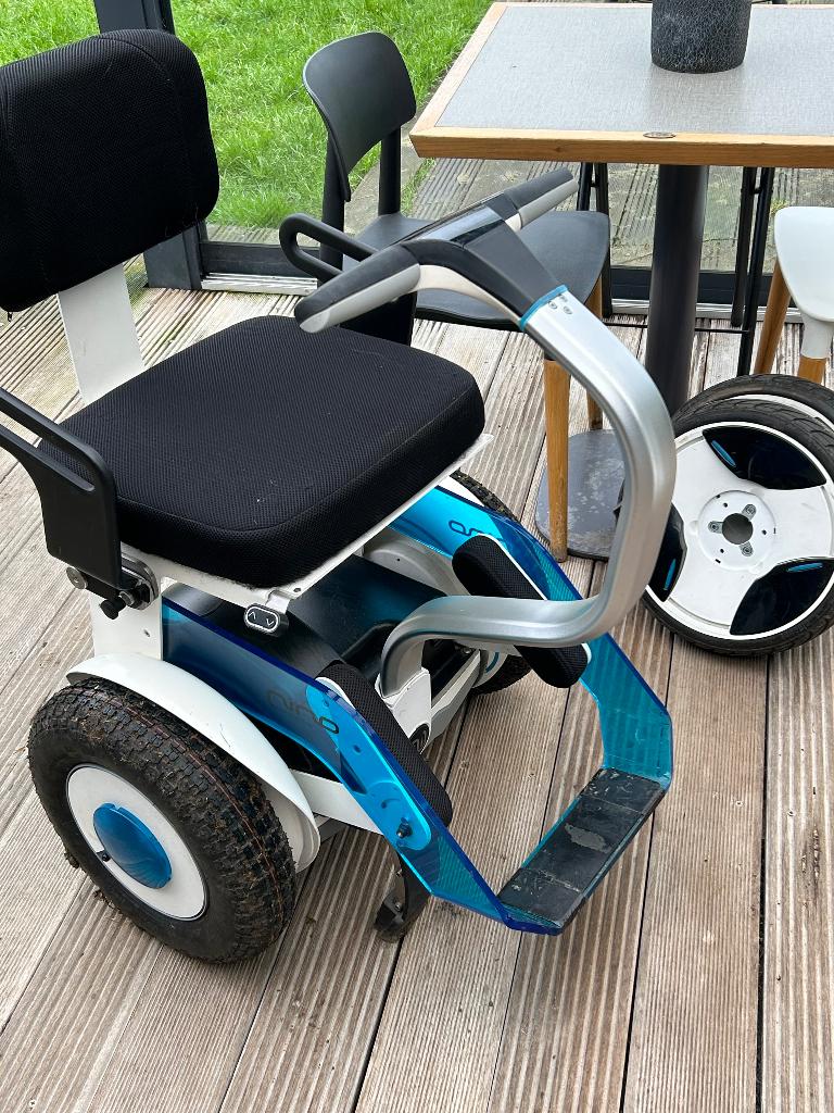 Fauteuil roulant électrique Gyropode assis NINO, Enlèvement, Pliant, Utilisé, Fauteuil roulant électrique