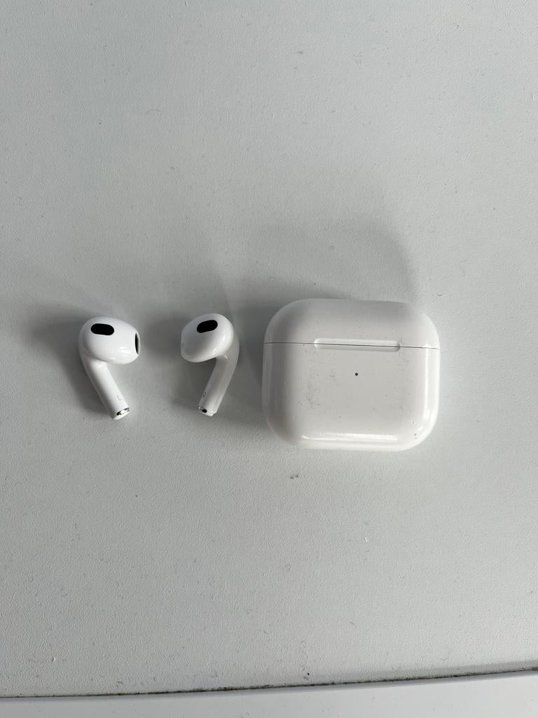 AirPods 3e génération à vendre — utilisés, bon état général., Télécoms, Enlèvement, Utilisé, Intra-auriculaires (Earbuds), Bluetooth