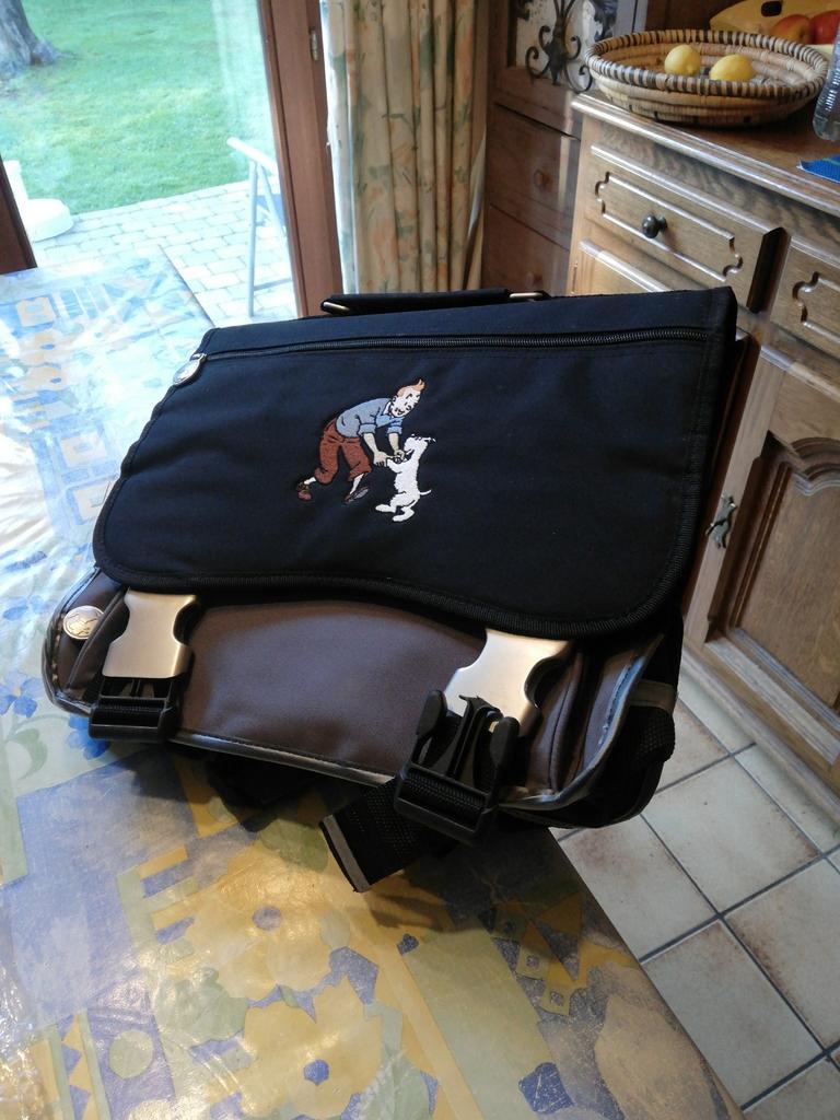Cartable Tintin. Noir et gris. Neuf., Motos, Enlèvement ou Envoi, Comme neuf