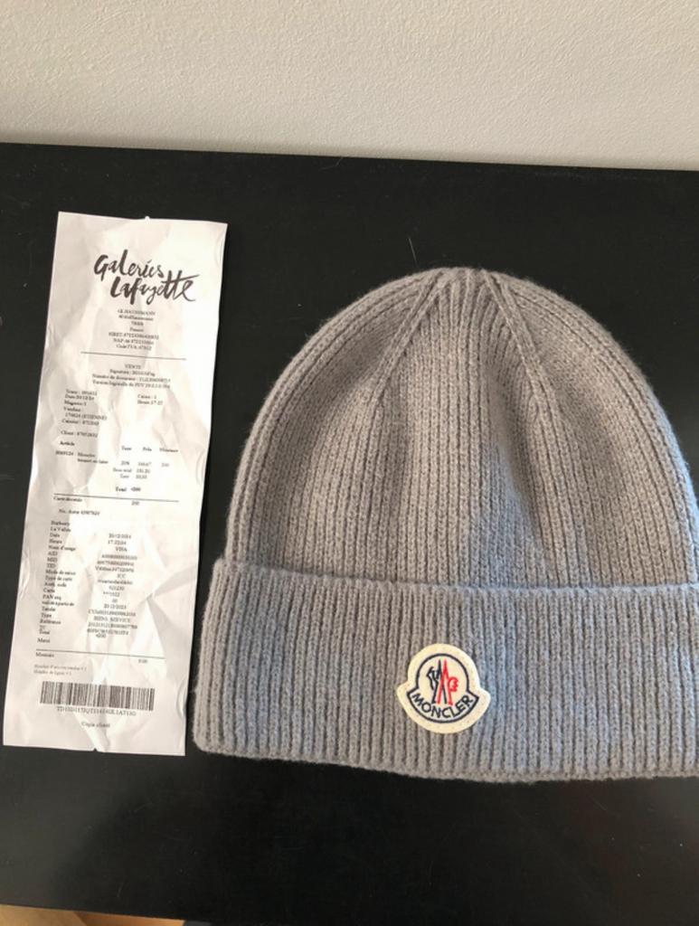 Moncler muts, Ophalen of Verzenden, Zo goed als nieuw, Muts