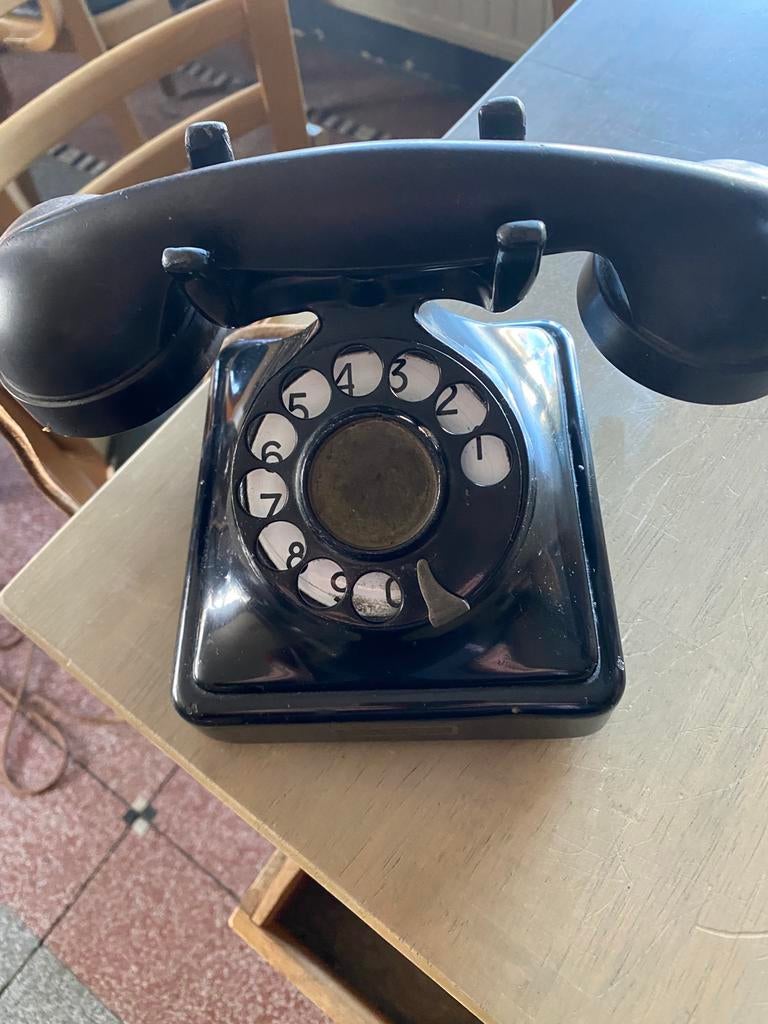 Vintage bakeliet telefoon, Enlèvement