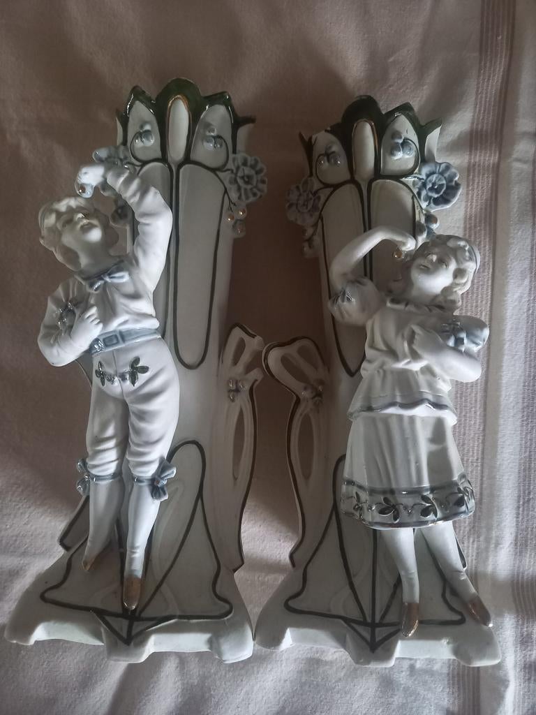 2 statues e biscuit, Enlèvement ou Envoi