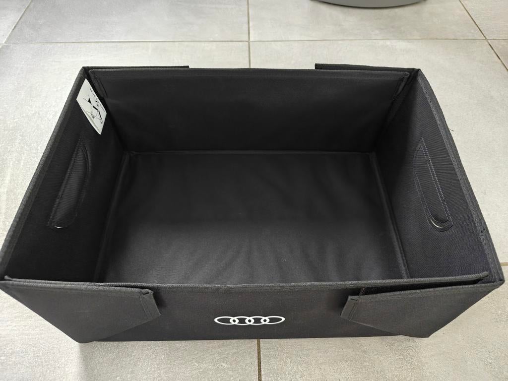 Bac de coffre Audi neuf, Autos : Pièces & Accessoires, Enlèvement, Audi