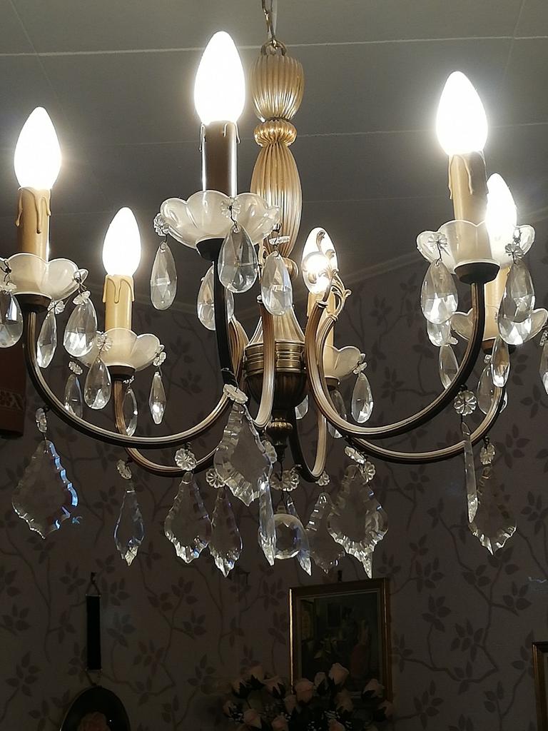 Lustre, Antiquités & Art, Enlèvement