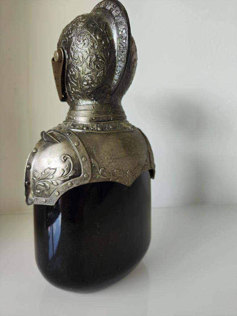 Nikka Gold & Gold "Black" Knight, Rare, 43%,(Métal)(v4), Neuf, Autres régions, Enlèvement ou Envoi, Pleine