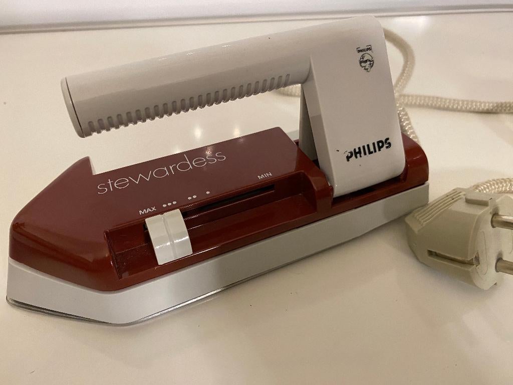 Philips Stewardess vintag strijkijzer en koffer voor op reis, Ophalen of Verzenden, Zo goed als nieuw, Strijkijzer met snoer