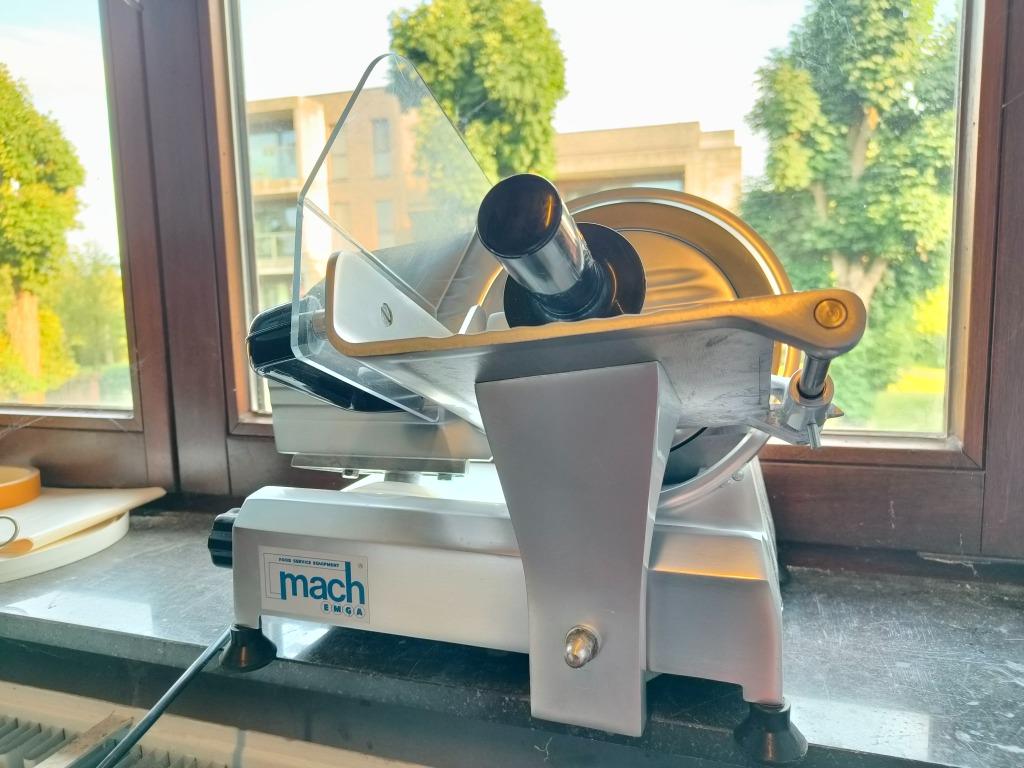 Professionele vleessnijmachine FAC F195, Ophalen, Gebruikt, Bakkerij en Slagerij