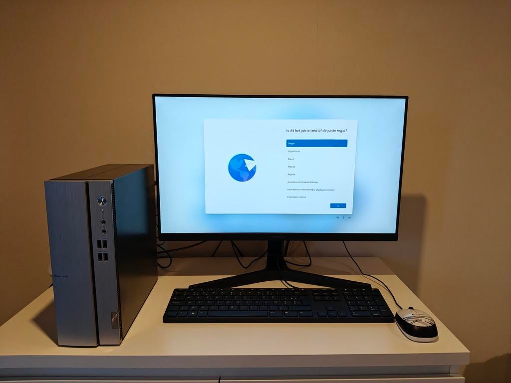 Complete setup pc + scherm en accessoires, 1024 GB, Intel Core i3, Lenovo, Comme neuf