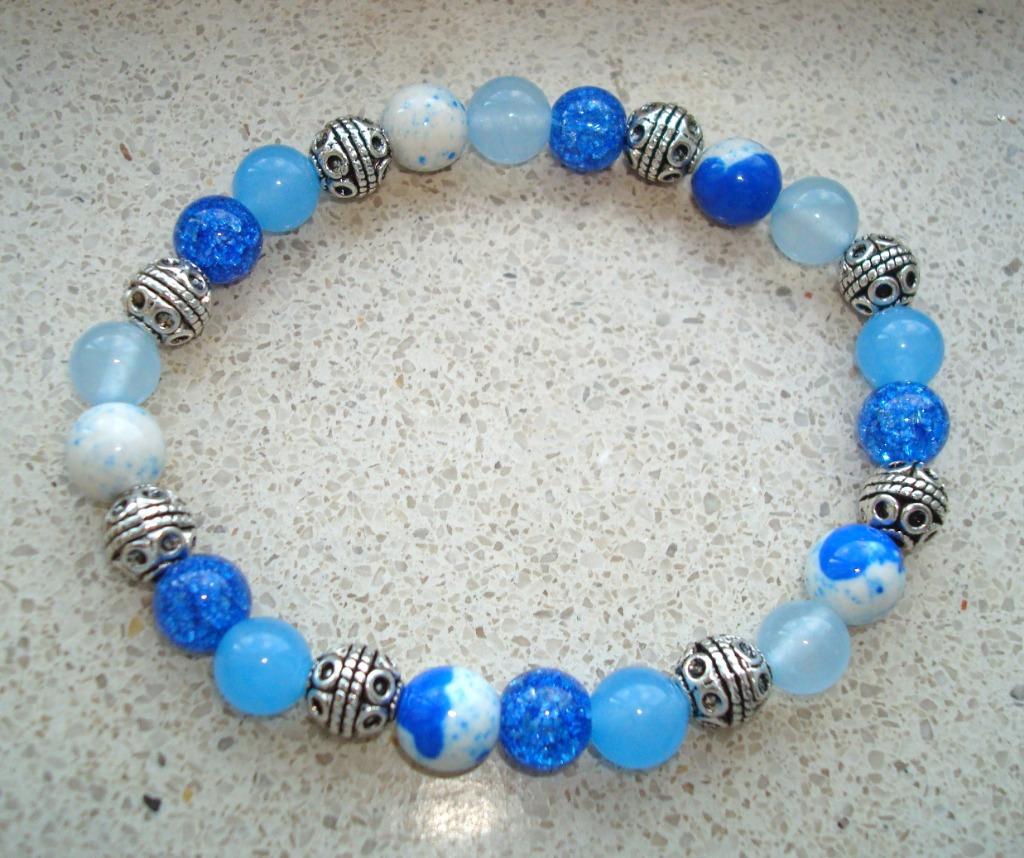 Armband van halfedelsteen in blauwtinten, Handtassen en Accessoires, Armbanden, Met bedels of kralen, Nieuw, Elastiek, Verzenden