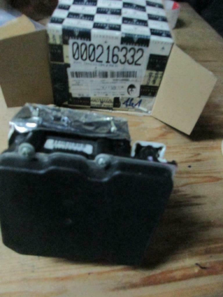 Groupe hydraulique ABS Maserati Quattroporte M139, Enlèvement ou Envoi, Utilisé, Maserati