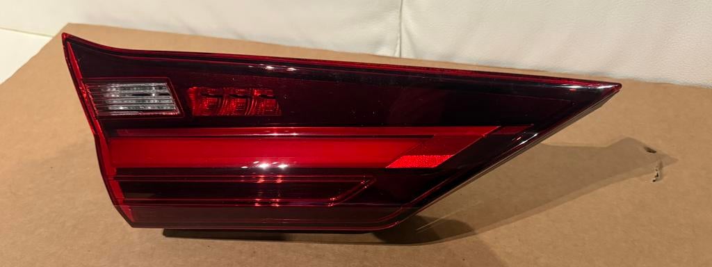 Feu arrière gauche Bmw F40, Autos : Pièces & Accessoires, Éclairage, BMW, Enlèvement
