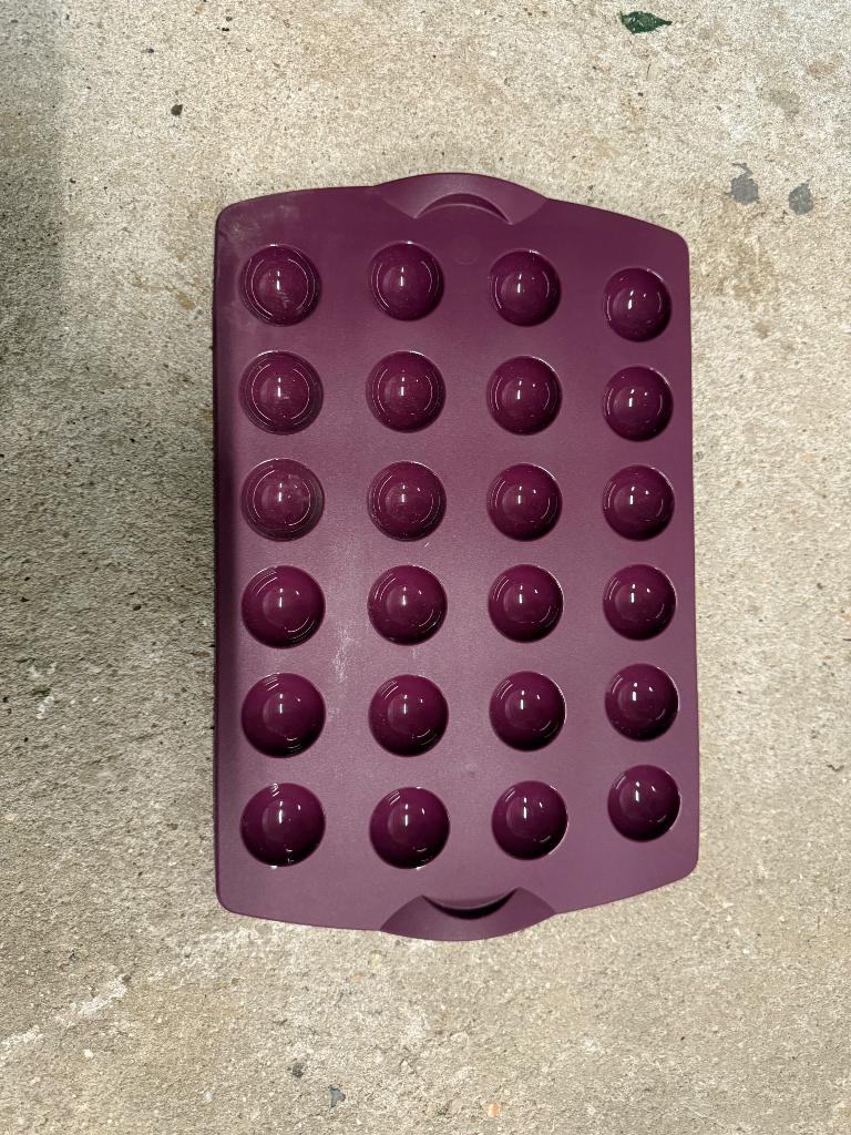Moule Tupperware mini dôme violet, Enlèvement ou Envoi, Neuf, Violet, Autres types