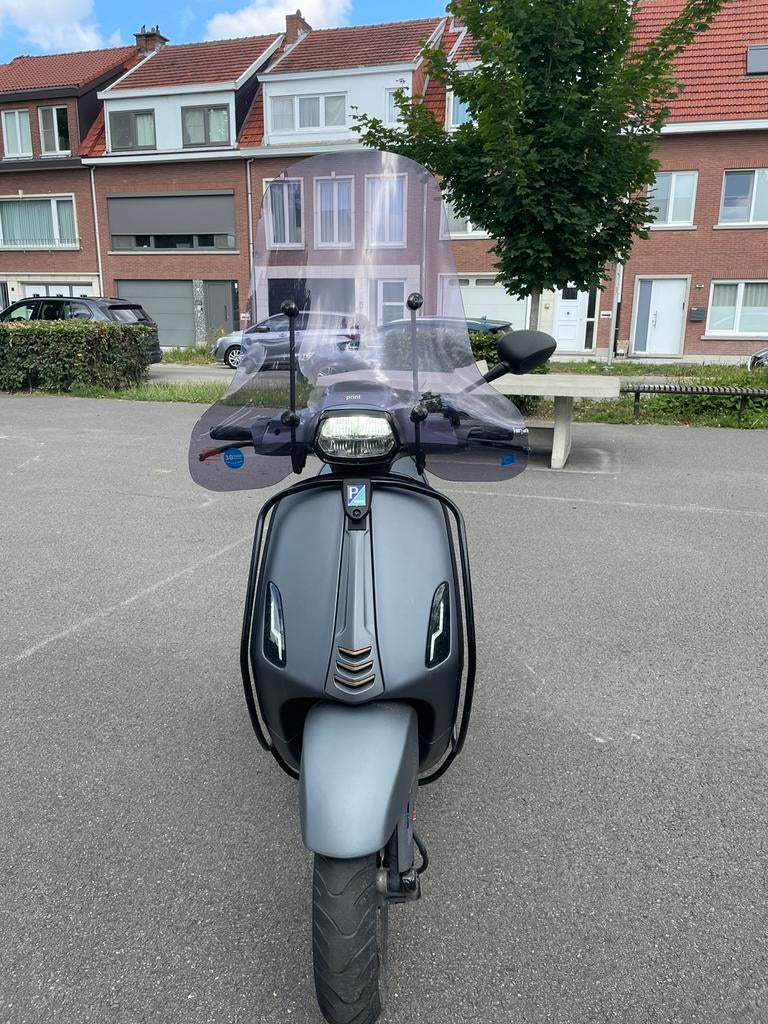 Vespa sprint/custom/akrapovic/80cc, Vélos & Vélomoteurs, Scooters | Vespa, Comme neuf, Enlèvement