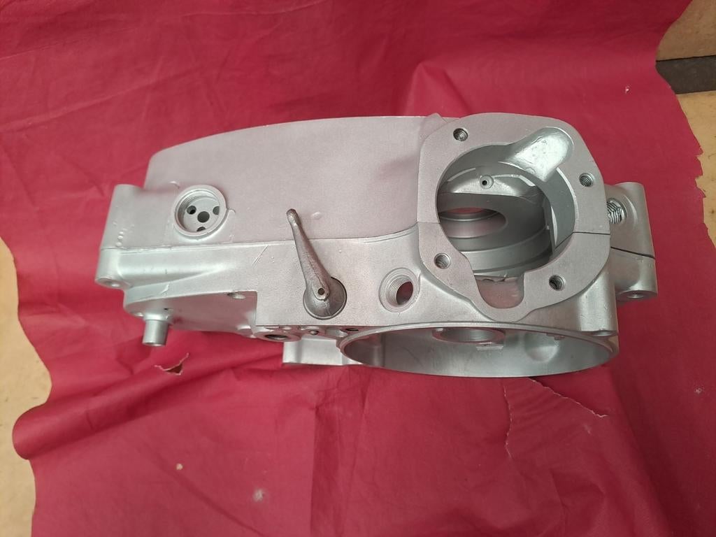 Sachs 175 /200cc TYPE L/LD karterhelften, Motoren, Ophalen of Verzenden