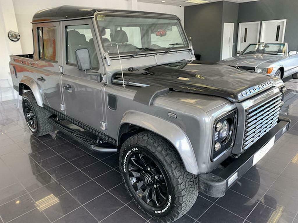 Side bars/Treeplanken Defender 110 BLACK EDITION 1990-2016, Auto-onderdelen, Ophalen of Verzenden, Nieuw, Land Rover