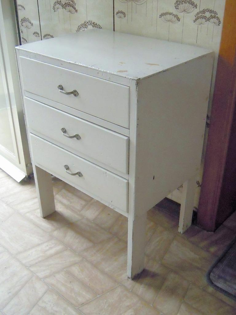Commode ancienne, Enlèvement