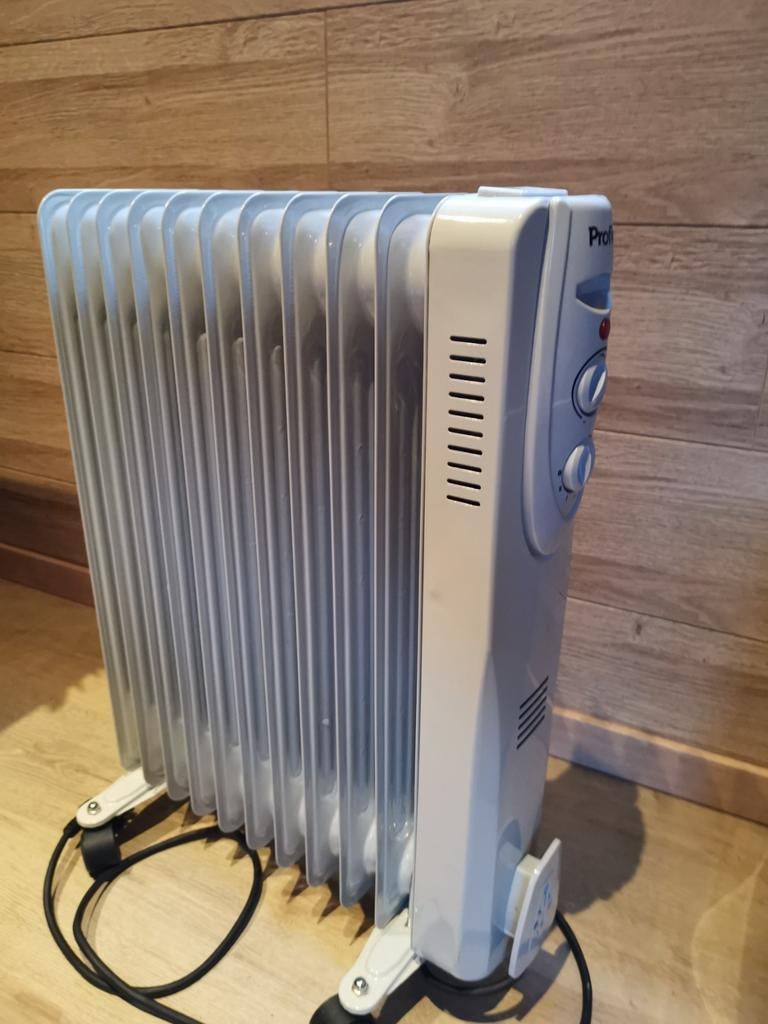 Radiateur à bain d huile NEUF !
Livraison possible suivant l, Enlèvement, Comme neuf, Radiateur