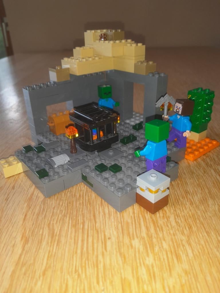 Lego Minecraft 21119, Le Donjon, Ophalen of Verzenden, Zo goed als nieuw, Lego