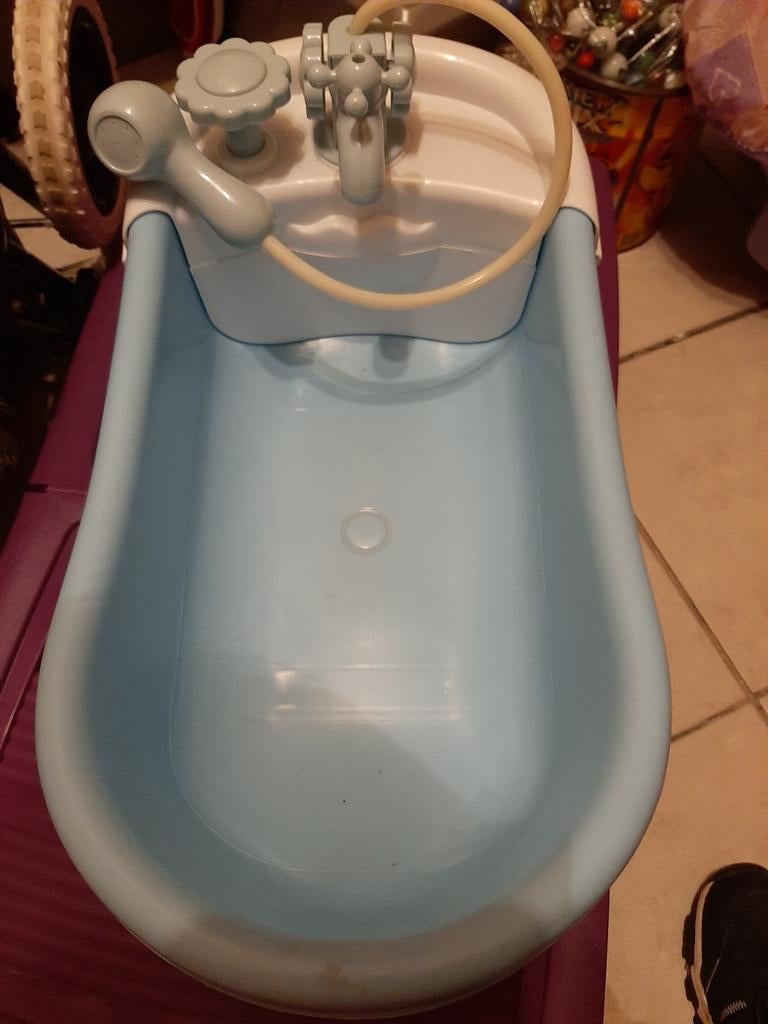 Badje met werkende sproeier, Kinderen en Baby's, Ophalen of Verzenden, Zo goed als nieuw