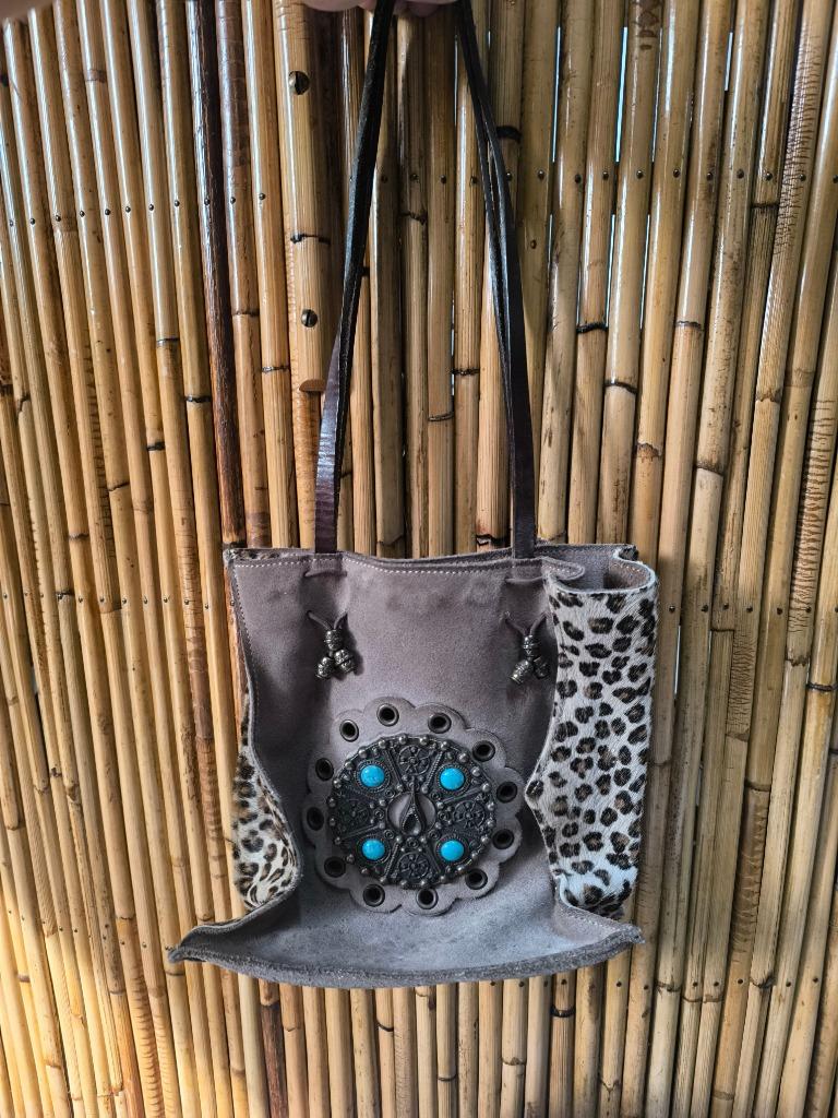 H. Corral vintage Y2K leren handtas met luipaarddetail, Ophalen of Verzenden, Gebruikt, Bruin, Handtas