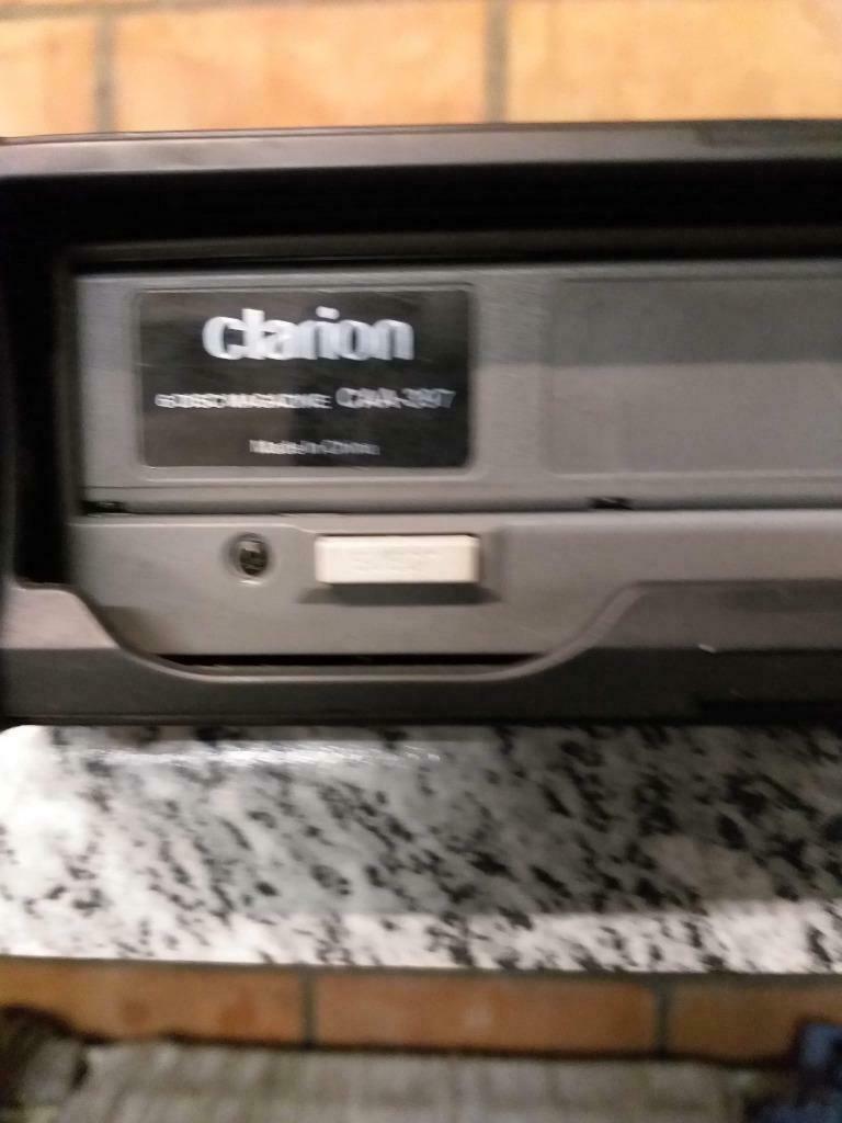 Cd lader merk Clarion, Ophalen, Gebruikt
