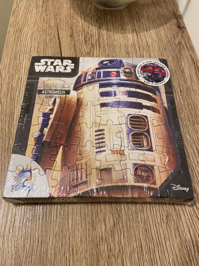 Star Wars R2-D2 puzzle with chocolate cookies and stickers, Ophalen of Verzenden, Nieuw, Overige typen