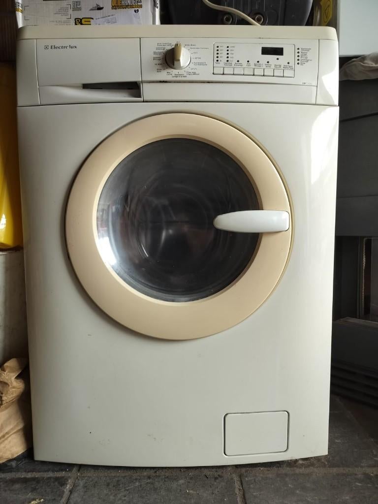 Wasmachine Electrolux te koop wegens opname rusthuis., Ophalen, Gebruikt, Voorlader, 85 tot 90 cm