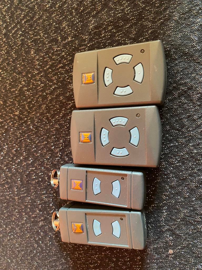 Afstandsbediening Horman garage poort, Doe-het-zelf en Bouw, Ophalen, Zo goed als nieuw