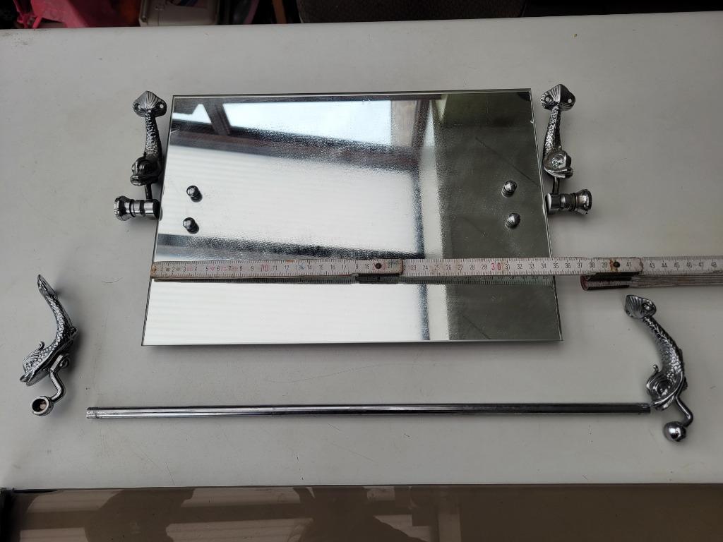 Wandspiegel met legplankje in glas, Enlèvement