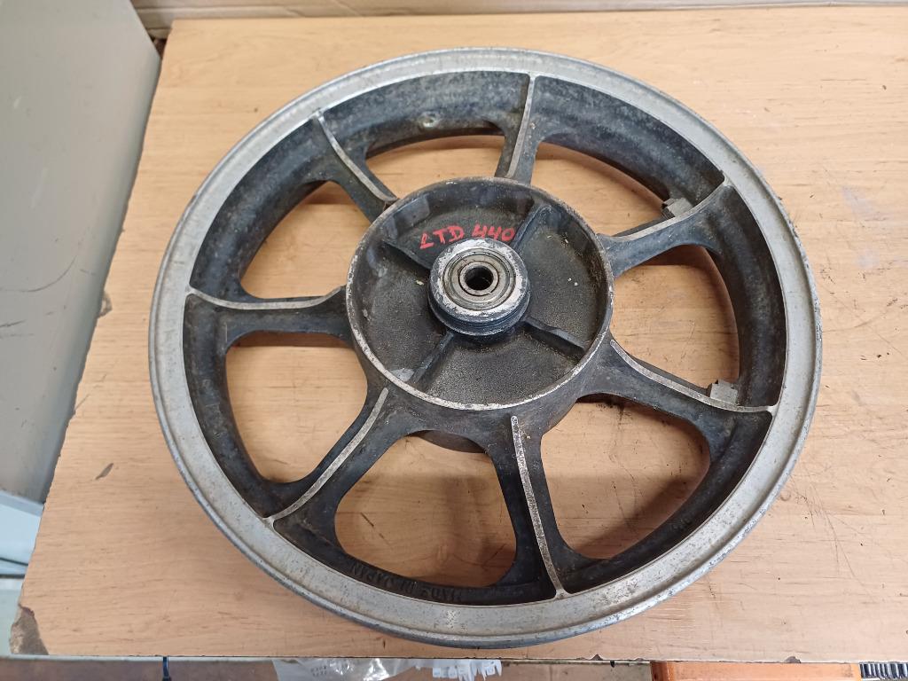 kawasaki ltd 440 achterwiel velg, Motos, Enlèvement ou Envoi, Utilisé