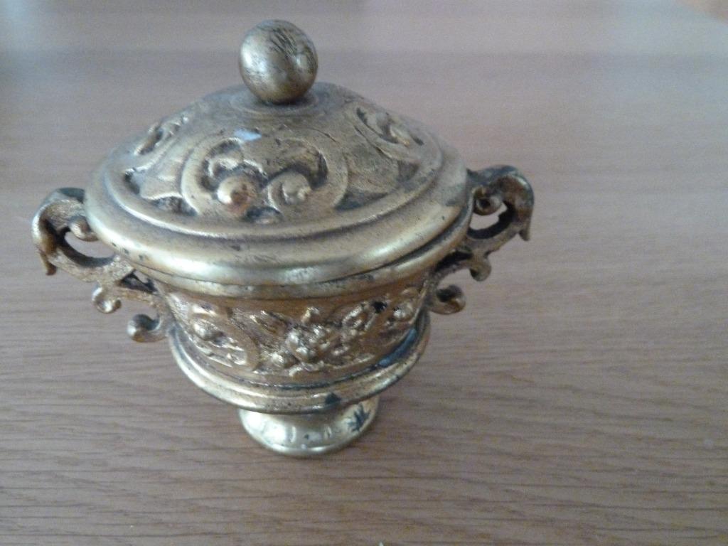 VINTAGE  **   STYLE CHAUDRON AVEC COUVERCLE, Enlèvement ou Envoi