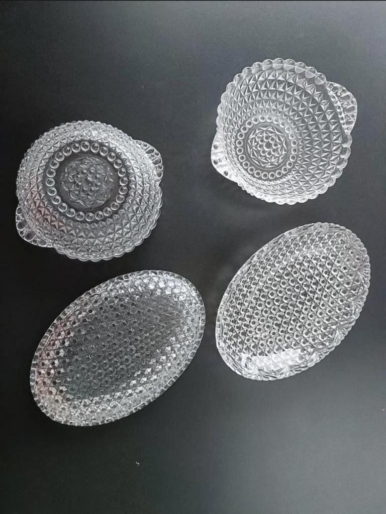 4 Glazen serveer kommetjes, 12cm en 17cm diameter, Huis en Inrichting, Ophalen of Verzenden, Overige stijlen, Glas, Schaal of Schalen