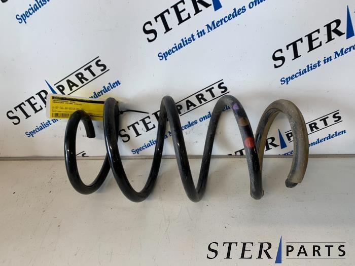 Ressort de suspension avant d'un Mercedes Citan, Enlèvement ou Envoi, 3 mois de garantie, Utilisé, Mercedes-Benz