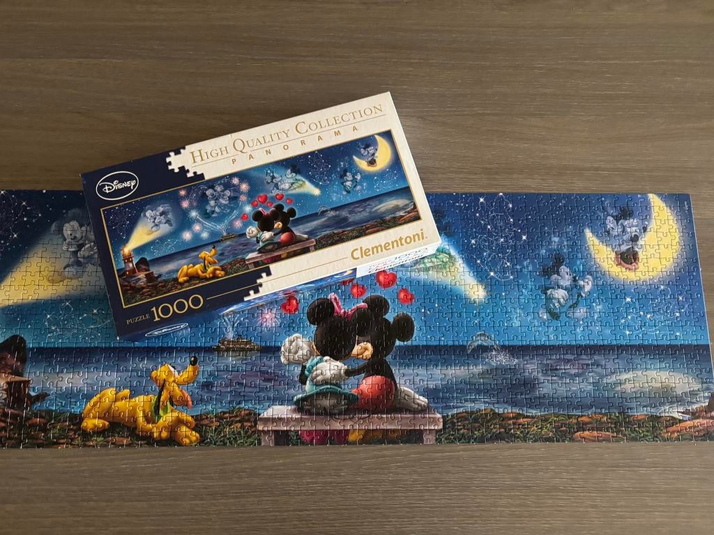 Puzzel Disney Mickey e Minnie 1000 stukjes, Ophalen of Verzenden, 500 t/m 1500 stukjes, Zo goed als nieuw, Legpuzzel