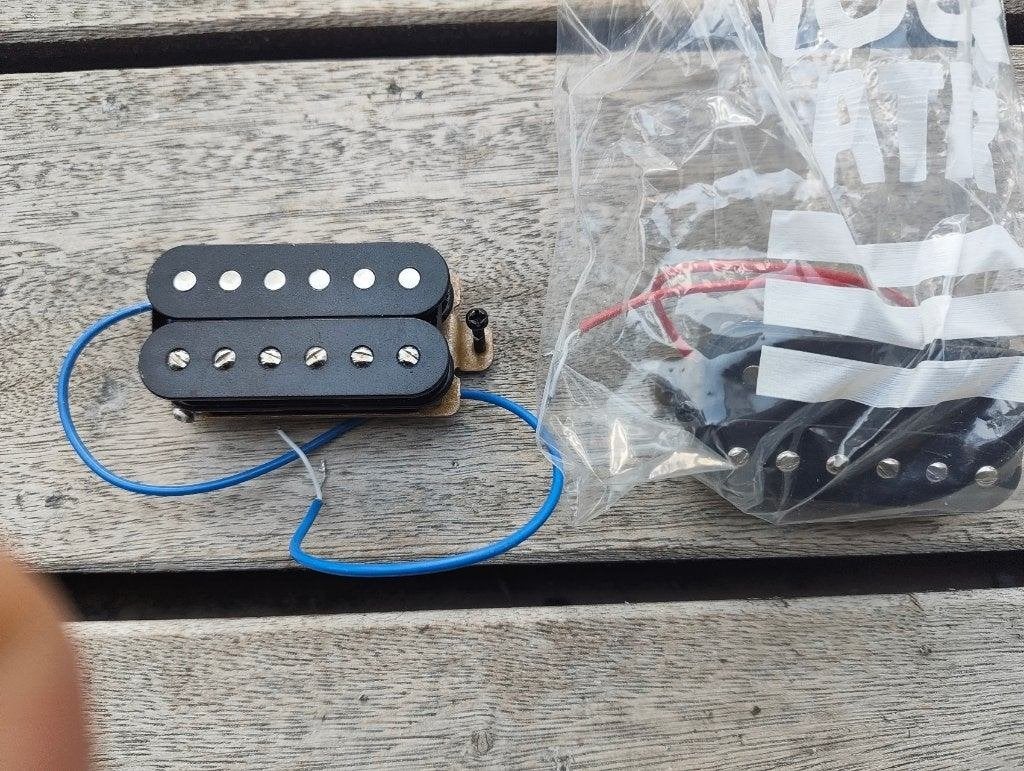 Zwarte humbucker set (2x, nek + brug) ongebruikt, Muziek en Instrumenten, Ophalen of Verzenden, Nieuw, Elektrische gitaar