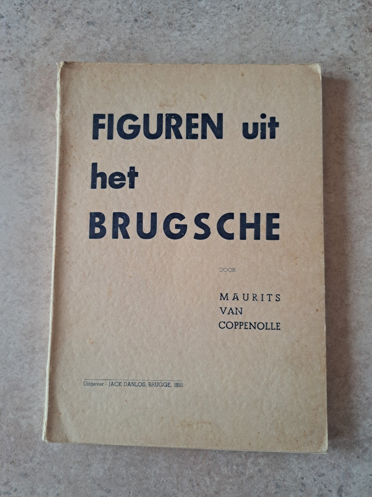 Van Coppenolle M. - Figuren uit het Brugsche - 1936, Boeken, Ophalen of Verzenden, Van Coppenolle M., 20e eeuw of later, Gelezen