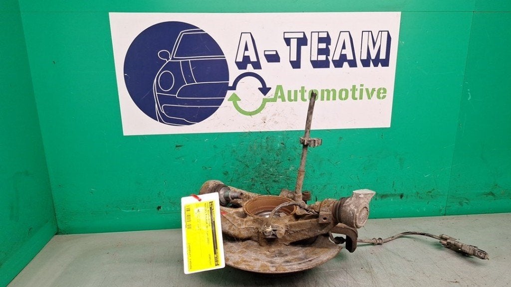 FUSEE ARRIERE DROITE Mercedes-Benz ML I (163), Mercedes-Benz, Utilisé, Dialog.mb@mercedes-benz.com, Mercedes-Benz AG