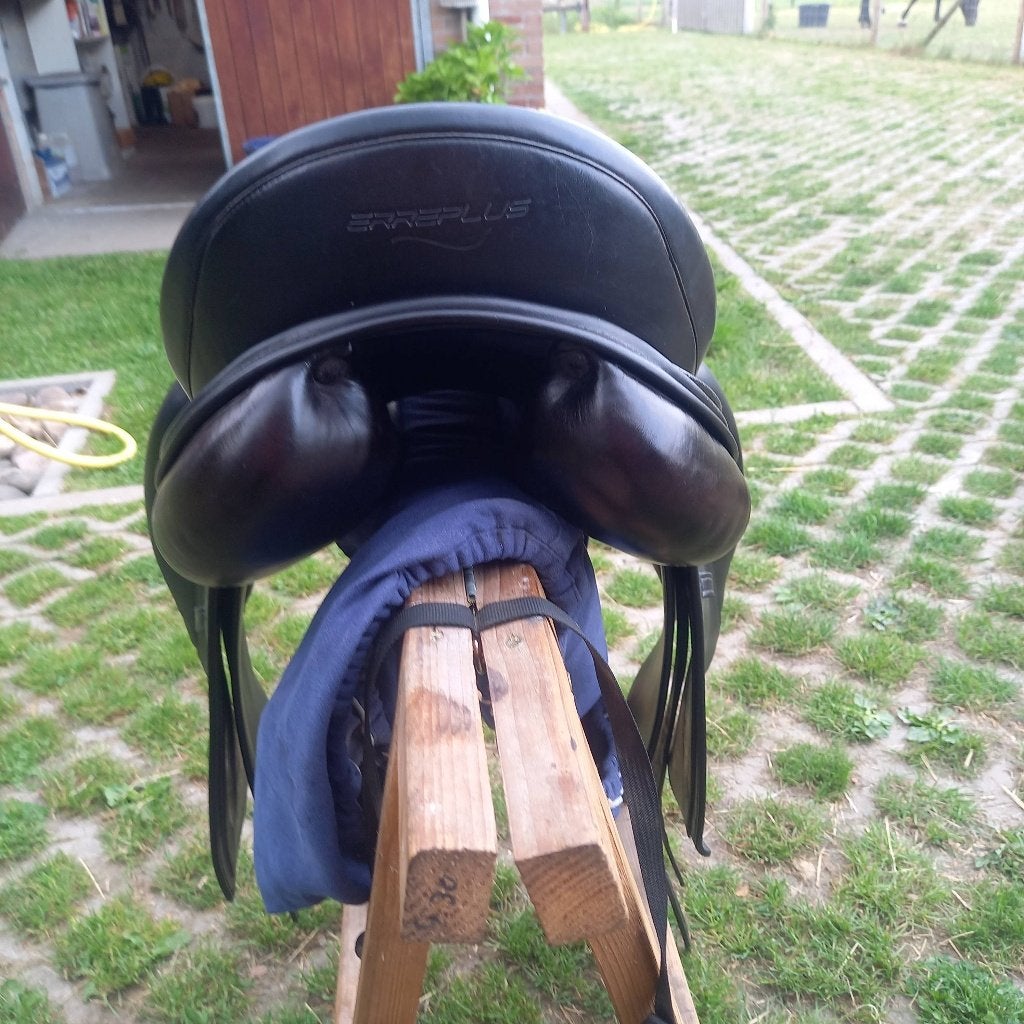 Selle de dressage Erreplus, Animaux & Accessoires, Enlèvement ou Envoi, Utilisé, M (17 pouces), Erreplus