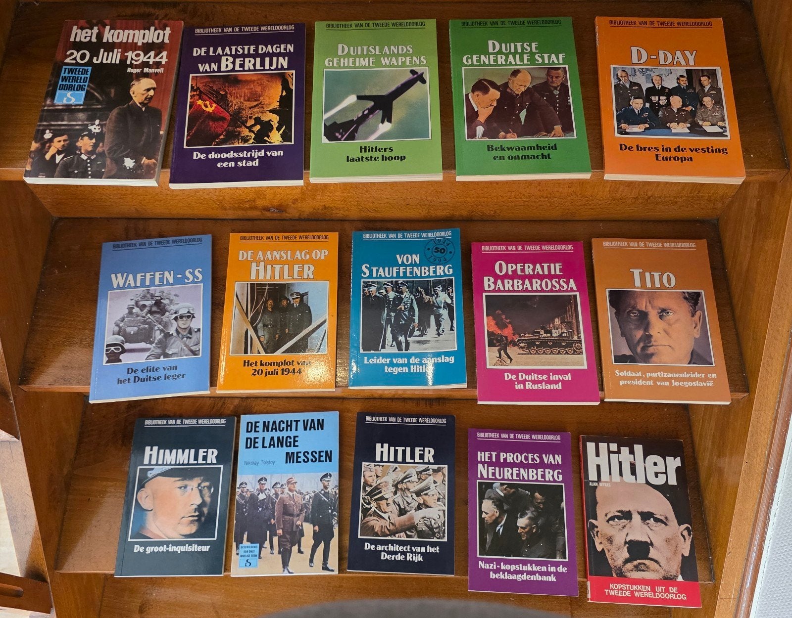15 boeken wereldoorlog 2 , pocket formaat A5 met z/w foto's, Livres, Enlèvement ou Envoi