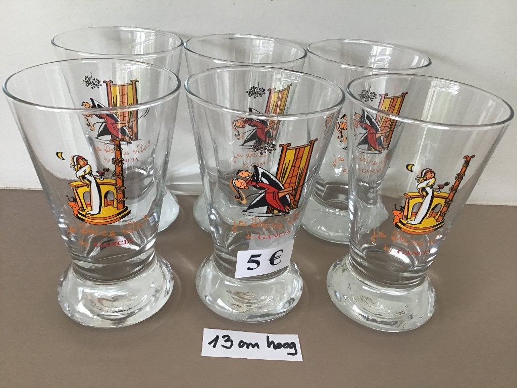 16 tal setjes van 6 gelijke (water) glazen, Ophalen of Verzenden, Zo goed als nieuw